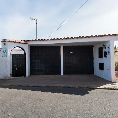 Villa Coki Deluxe - First Line Of The