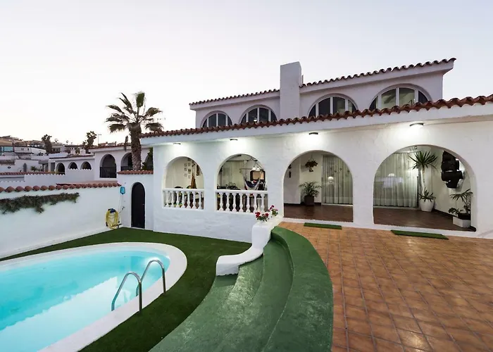 Coki Deluxe - First Line Of The 别墅