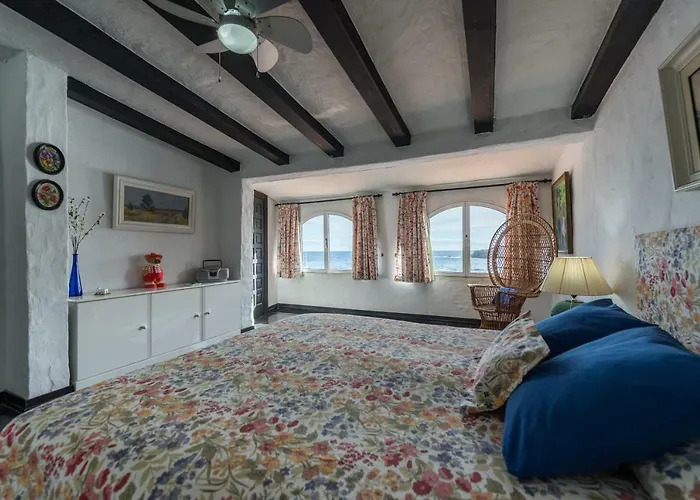 Coki Deluxe - First Line Of The 别墅